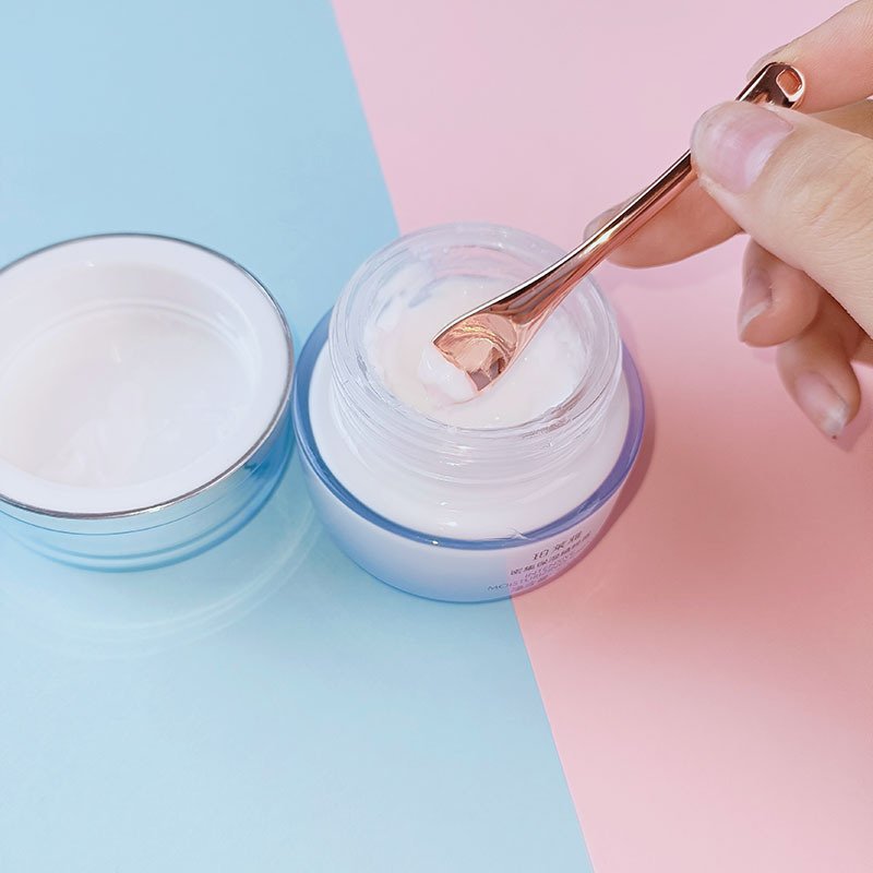 3 Farben wiederverwendbarer Mini-Augencreme-Löffel aus Metall-Zink-Legierung, Make-up-Spatel zum Auftragen von Augencreme 3 Farben wiederverwendbarer Mini-Augencreme-Löffel aus Metall-Zink-Legierung, Make-up-Spatel zum Auftragen von Augencreme