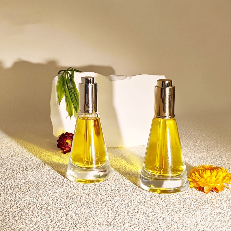 Konische kosmetische Tropfflasche aus Glas mit ätherischen Ölen