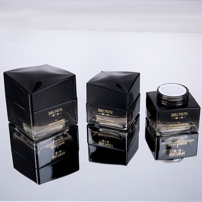 Einzigartiges quadratisches Cremetiegel aus Glas mit erhöhtem Deckeldesign für Kosmetikverpackungen Einzigartiges quadratisches Cremetiegel aus Glas mit erhöhtem Deckeldesign für Kosmetikverpackungen